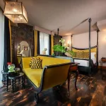 HT6 Hotel Roma